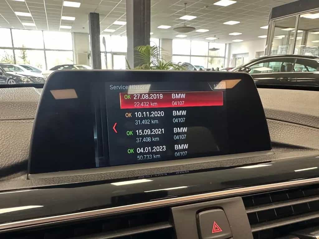 BMW 4 Series 420i Cabrio Sport Line|DrivingA|Nackenh|BMW Serv 07/2017-photo-35