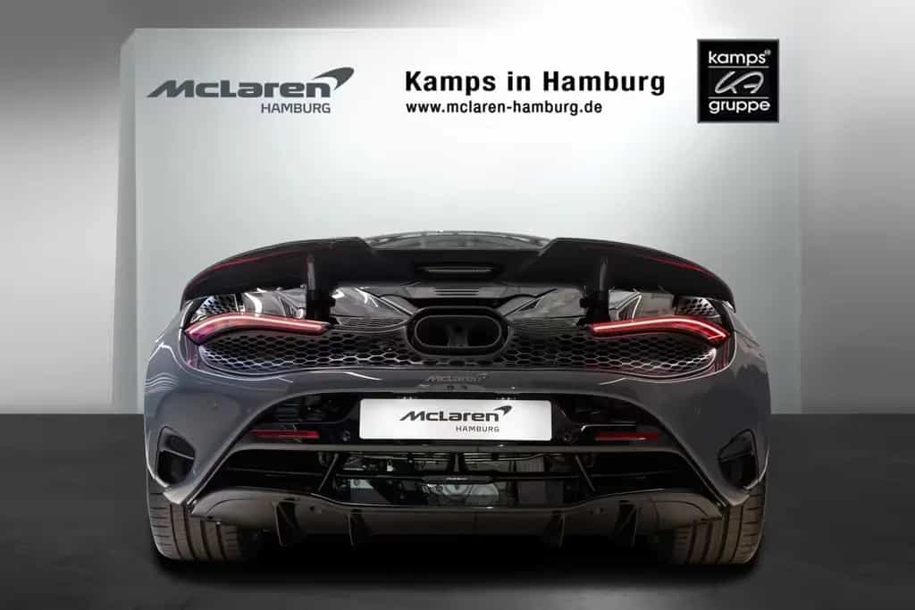 McLaren 750S MSO Paint I Black Pack I B&W null-photo-3