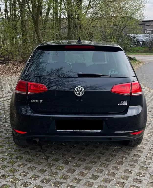 Volkswagen Golf 7 1.2 TSI ALLSTAR TÜV NEU Anhängerkupplung 01/2017-photo-5