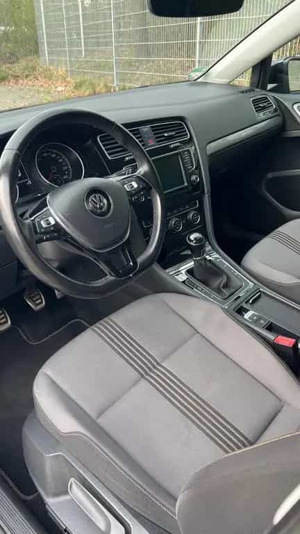 Volkswagen Golf 7 1.2 TSI ALLSTAR TÜV NEU Anhängerkupplung 01/2017-photo-8