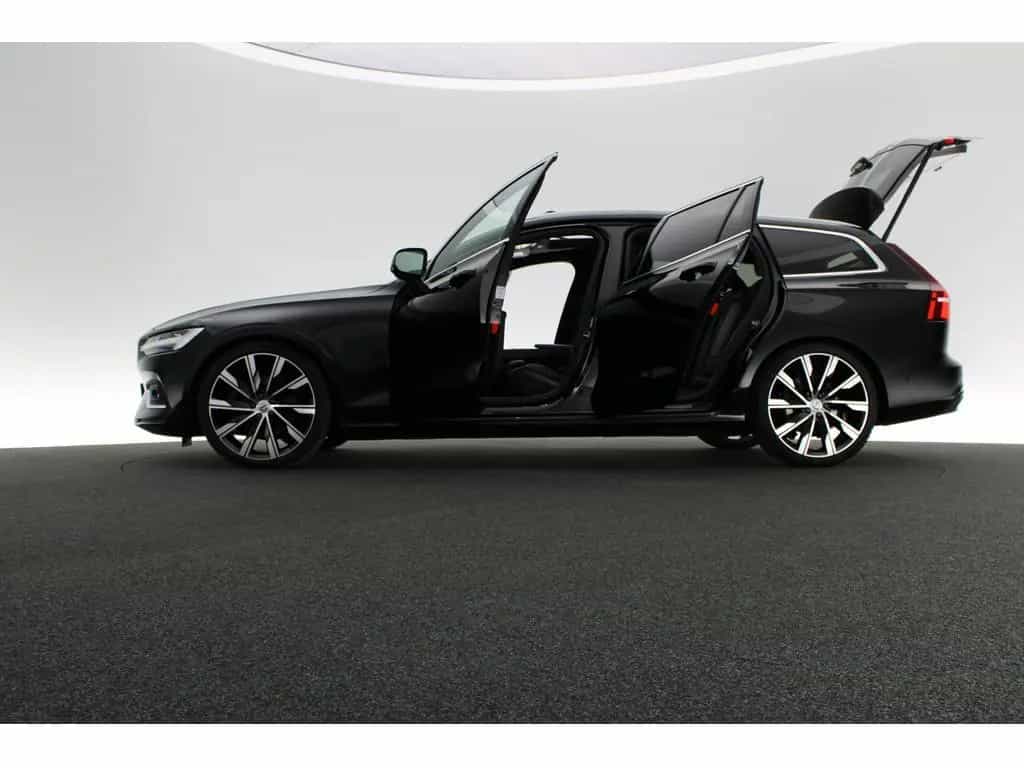 Volvo V60 B4 Ultimate Bright 10/2022-photo-16
