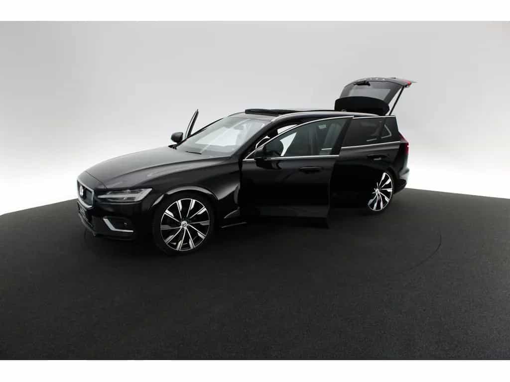 Volvo V60 B4 Ultimate Bright 10/2022-photo-23