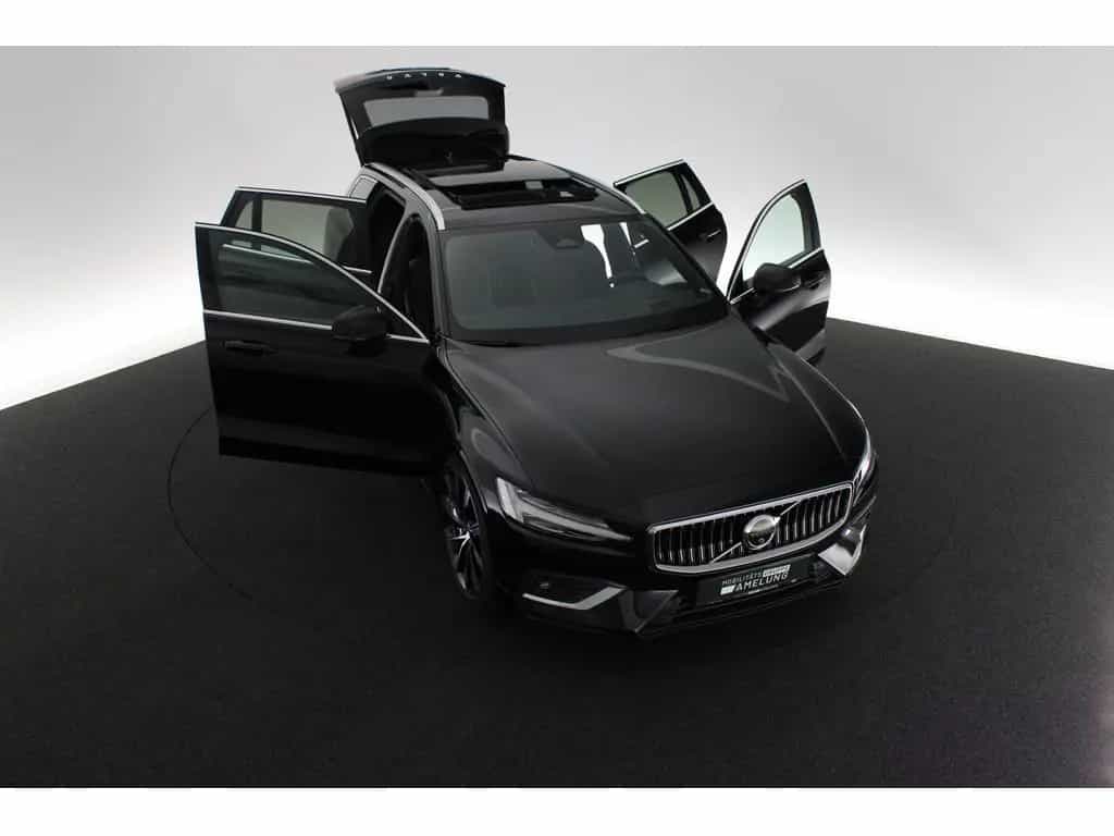 Volvo V60 B4 Ultimate Bright 10/2022-photo-26