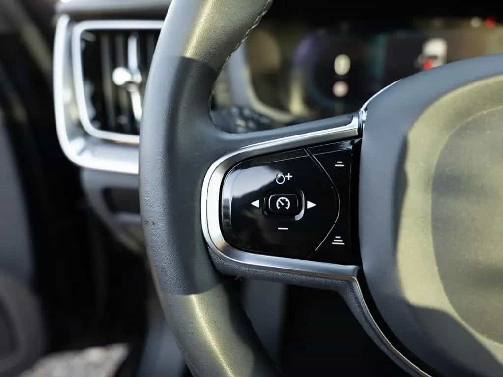 Volvo V60 B4 Ultimate Bright 10/2022-photo-30