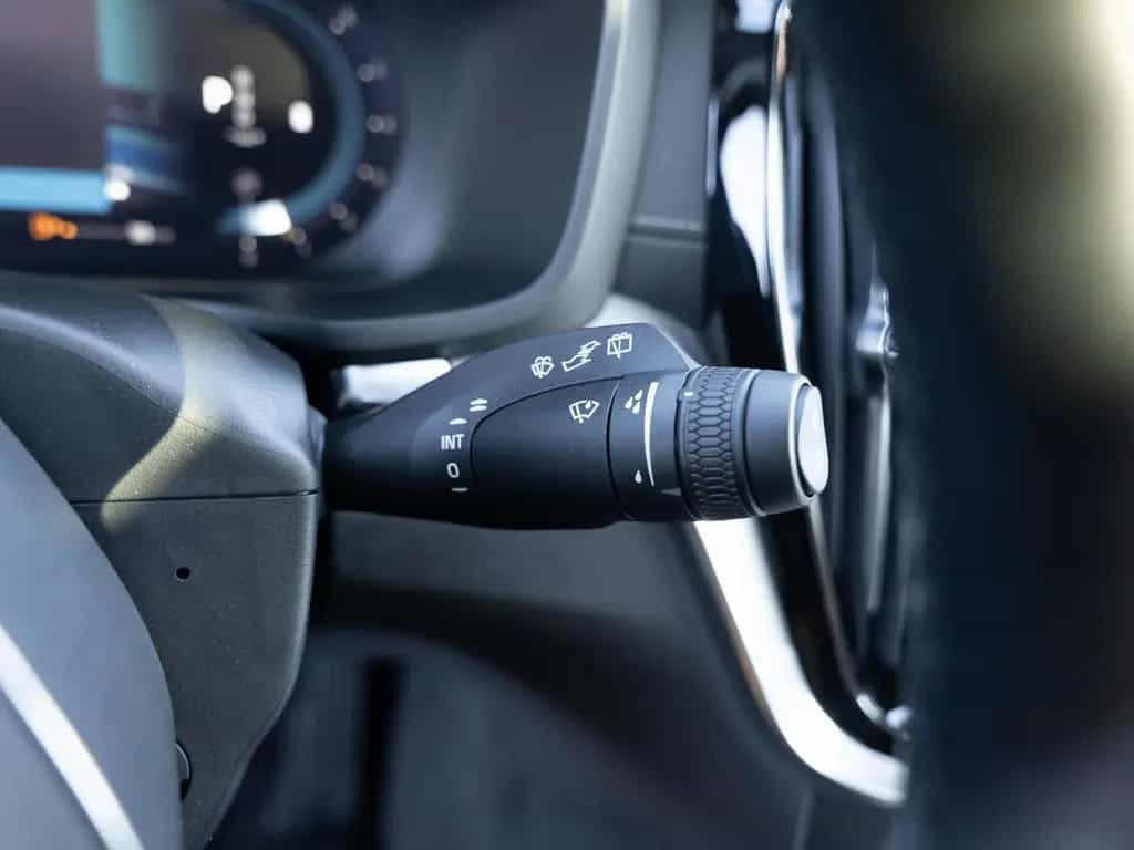 Volvo V60 B4 Ultimate Bright 10/2022-photo-31