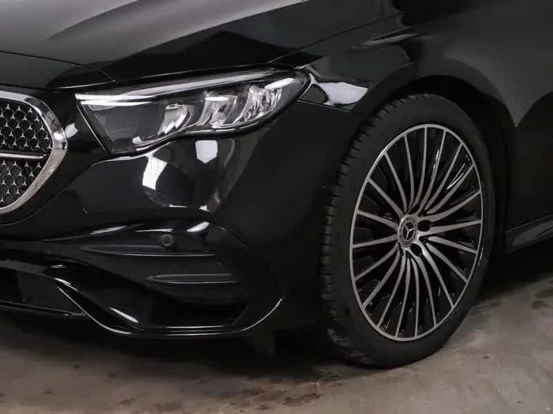 Mercedes-Benz E 220 d AMG Night Superscreen 360 20Zoll 2025er 04/2025-photo-4