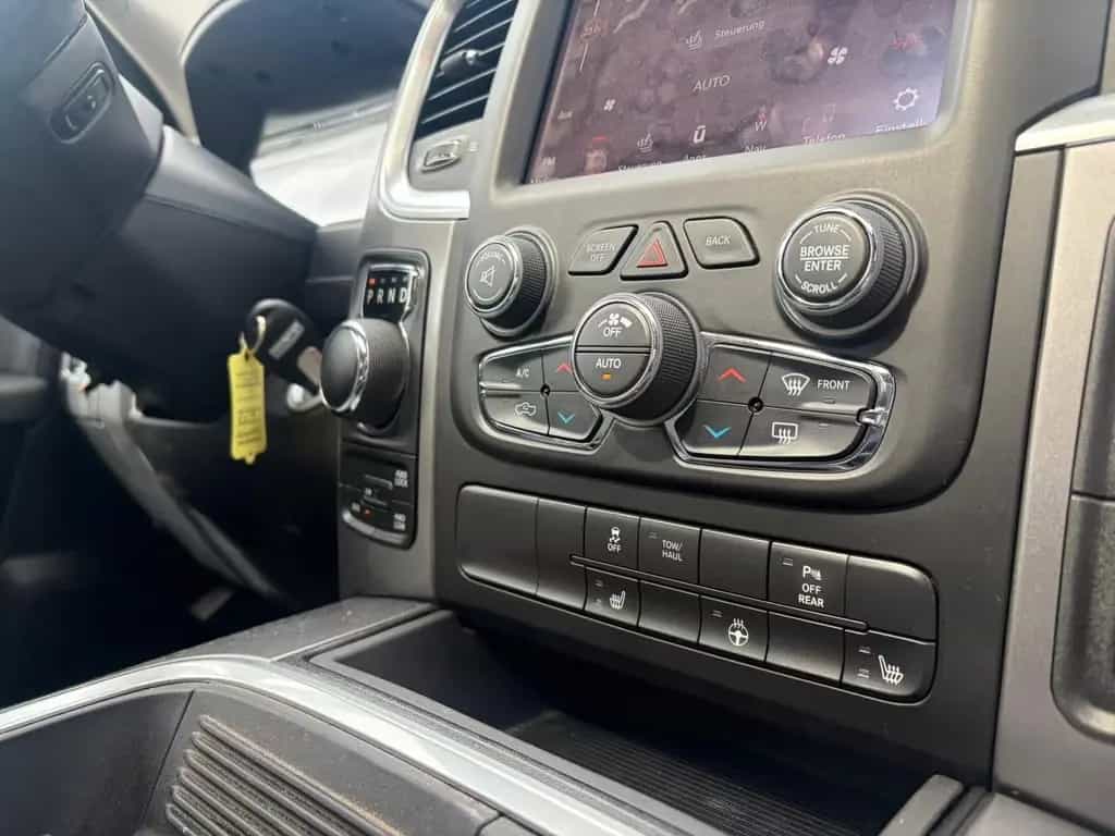 Dodge RAM 1500 Classic DS Big Horn Night Edition 01/2024-photo-8