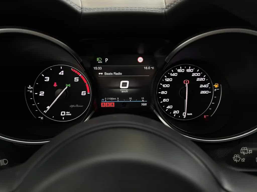 Alfa Romeo Stelvio 2.2 D Veloce Q4 1.Hand Panodach 07/2022-photo-21