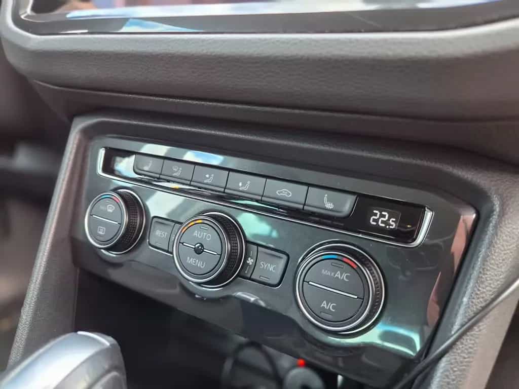 Volkswagen Tiguan 1.5 TSI Automatik R-Line/Navi/PDC/2.Hand 12/2019-photo-20