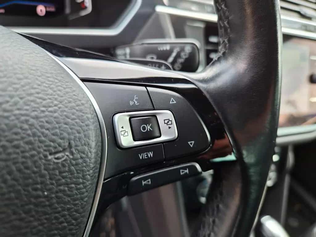 Volkswagen Tiguan 1.5 TSI Automatik R-Line/Navi/PDC/2.Hand 12/2019-photo-32