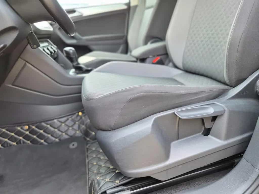 Volkswagen Tiguan 1.5 TSI Automatik R-Line/Navi/PDC/2.Hand 12/2019-photo-36