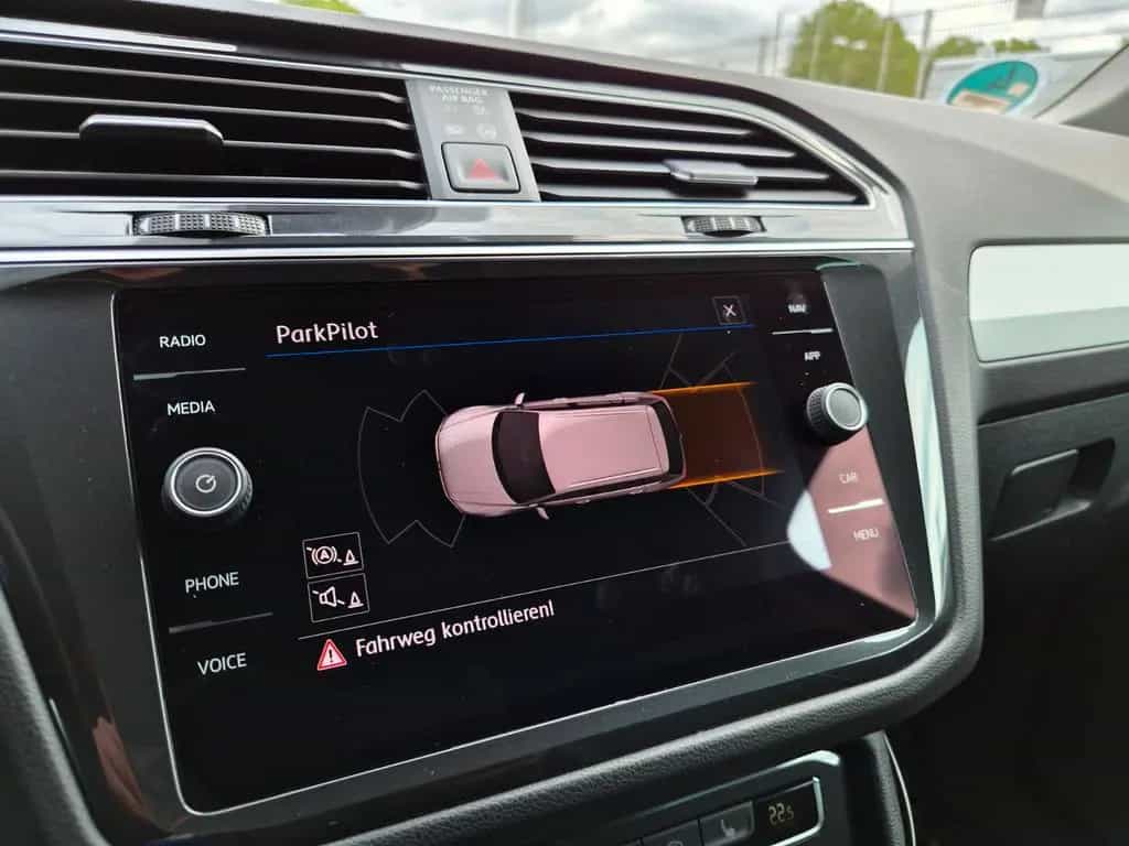 Volkswagen Tiguan 1.5 TSI Automatik R-Line/Navi/PDC/2.Hand 12/2019-photo-43