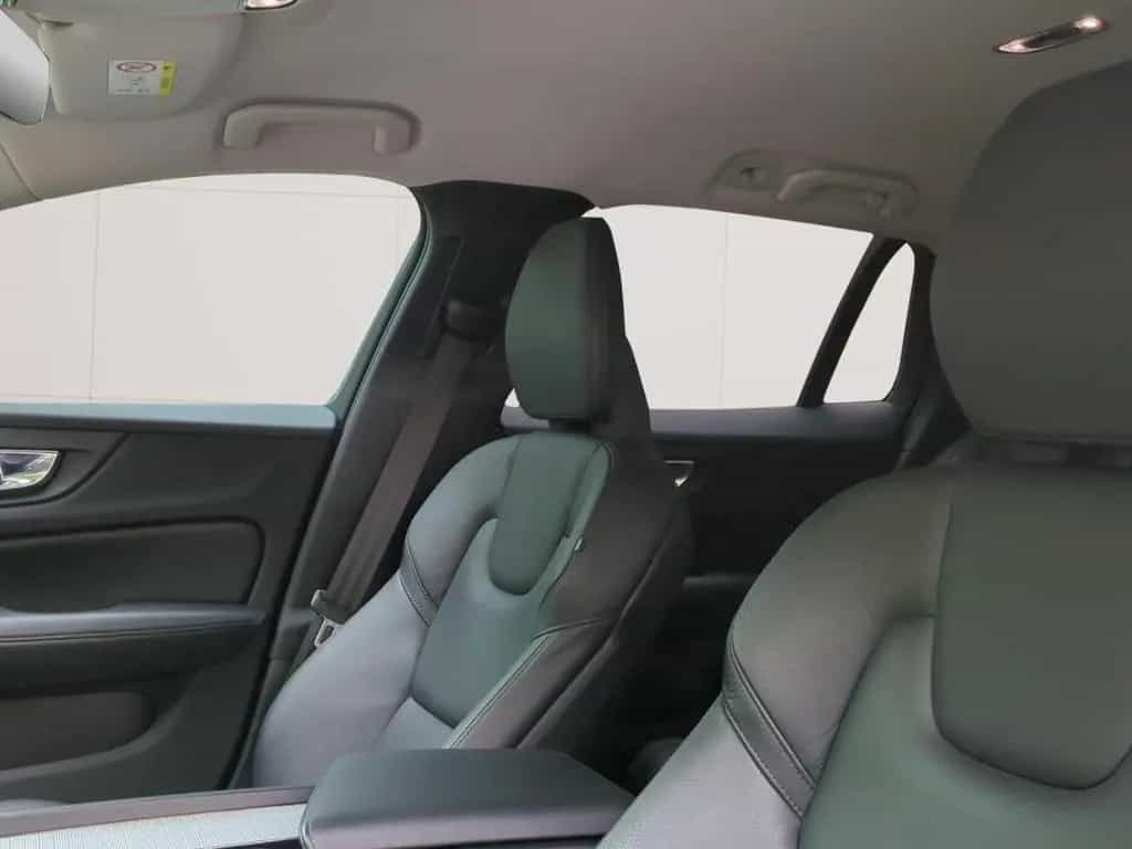 Volvo V60 D4 Inscription *Leder*BLIS*ACC*Kamera* 02/2021-photo-14