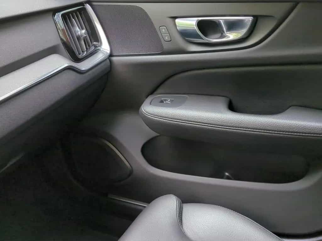 Volvo V60 D4 Inscription *Leder*BLIS*ACC*Kamera* 02/2021-photo-18