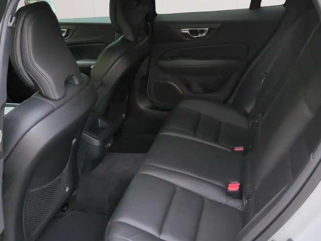 Volvo V60 D4 Inscription *Leder*BLIS*ACC*Kamera* 02/2021-photo-9