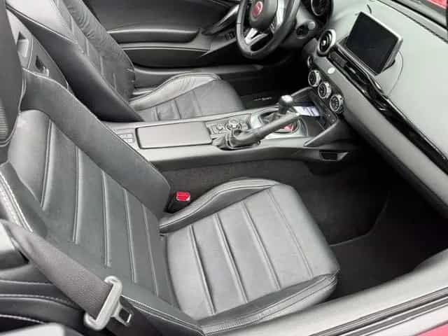 Fiat 124 Spider Lusso BOSE ALU NAVI 01/2018-photo-36
