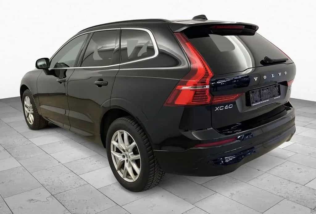 Volvo XC60 Core ALLRAD AHK*VollLed*VollLeder*4xSHZ*Win 12/2022-photo-2