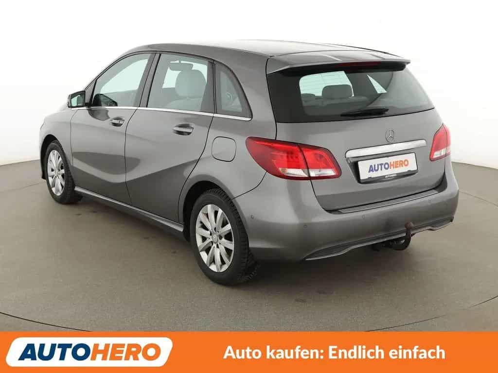 Mercedes-Benz B 180 B-Klasse B 180 Style Aut.*NAVI*TEMPO*PDC*SHZ* 04/2015-photo-3