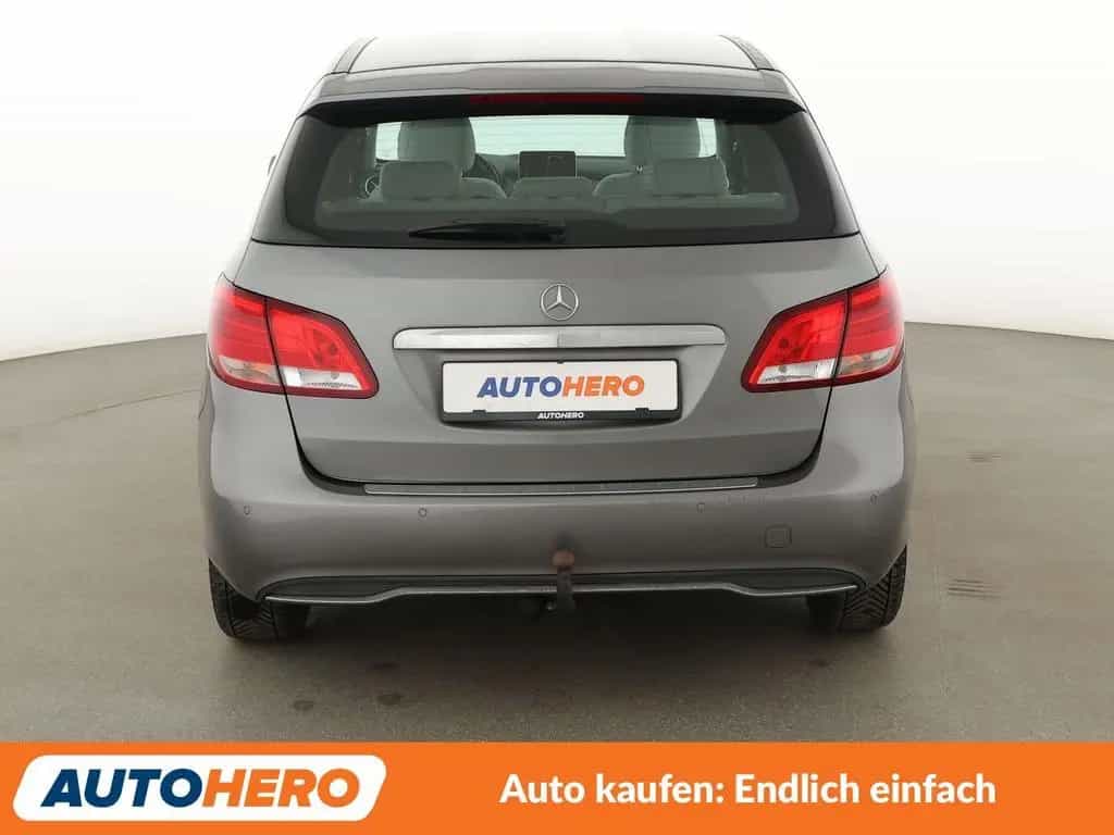 Mercedes-Benz B 180 B-Klasse B 180 Style Aut.*NAVI*TEMPO*PDC*SHZ* 04/2015-photo-4