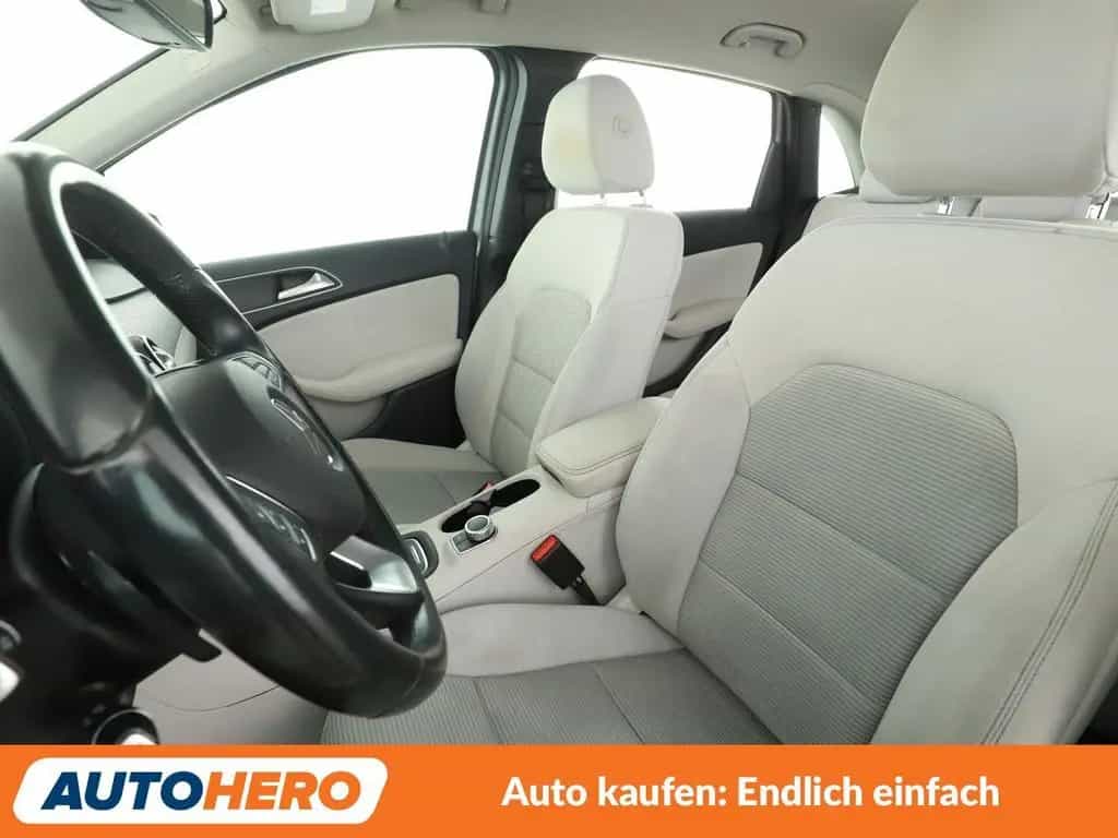 Mercedes-Benz B 180 B-Klasse B 180 Style Aut.*NAVI*TEMPO*PDC*SHZ* 04/2015-photo-9