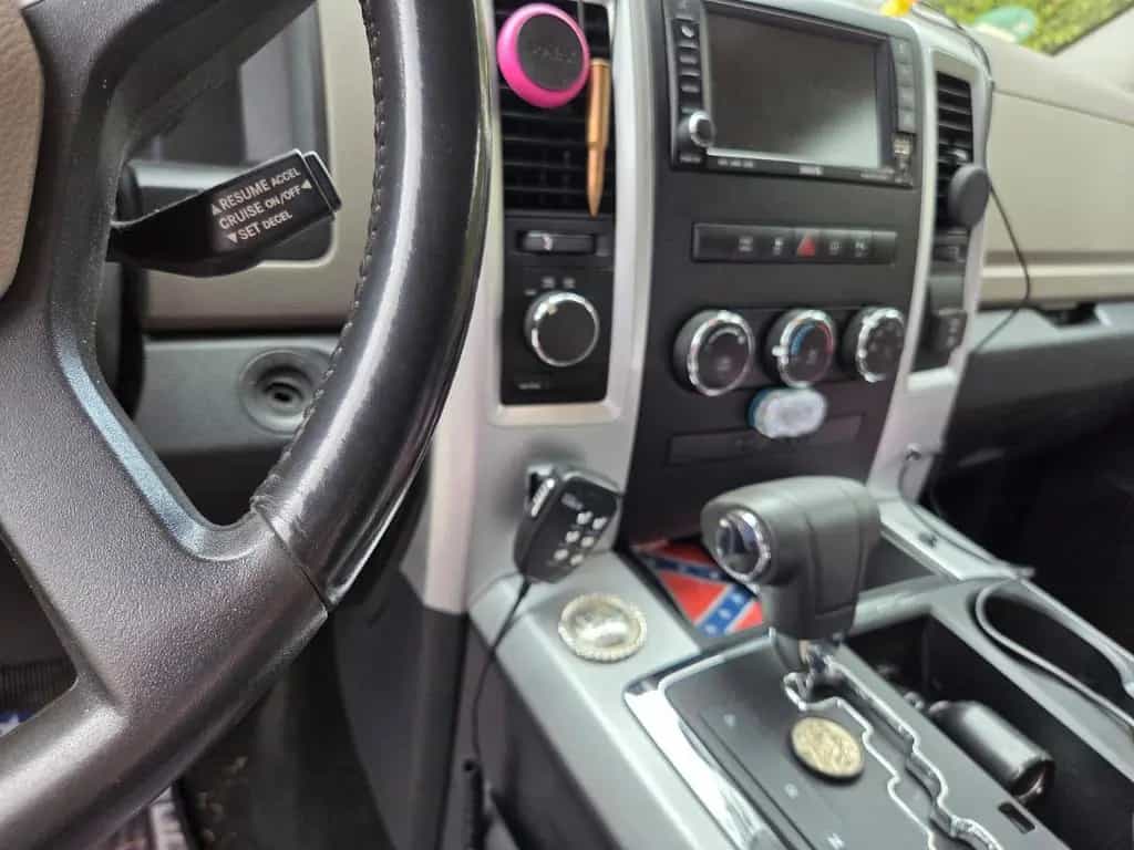 Dodge RAM 5,7 Hemi SLT 12/2011-photo-8