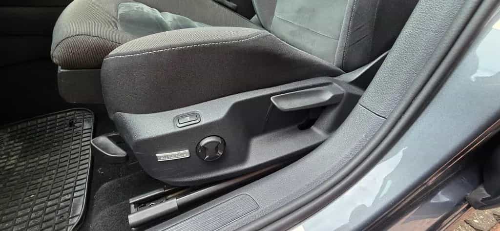 Volkswagen Golf 2.0 TDI SCR DSG Highline Highline 01/2019-photo-11