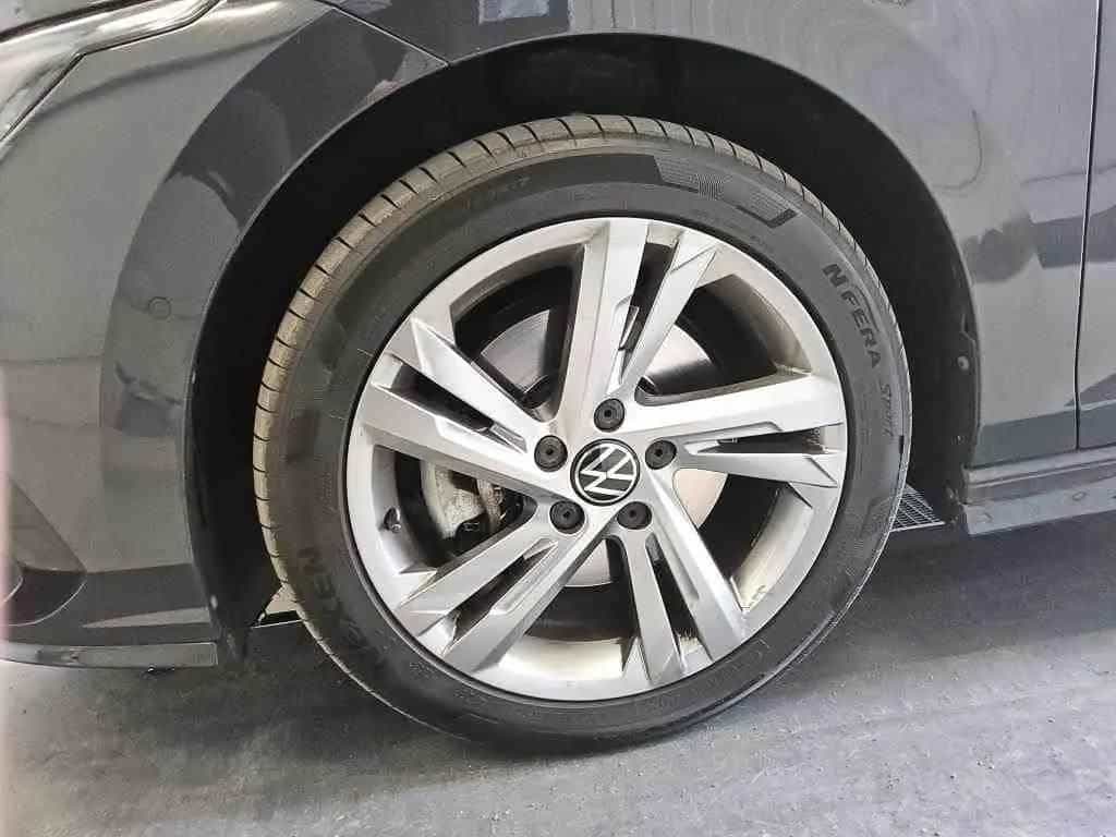 Volkswagen Golf VIII 1.5 eTSI DSG R-line IQ.Light|Matrix|LM 02/2024-photo-6