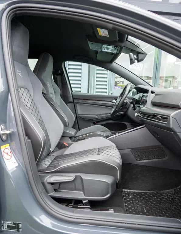 Volkswagen Golf VIII Variant R-Line ACC|KAM|SPUR|VIRUTAL. 12/2022-photo-23