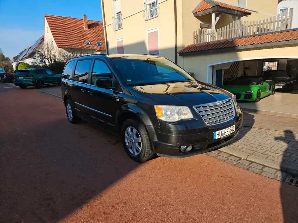 Chrysler Grand Voyager Limited 2.8 CRD Autom. Limited 12/2009-photo-0