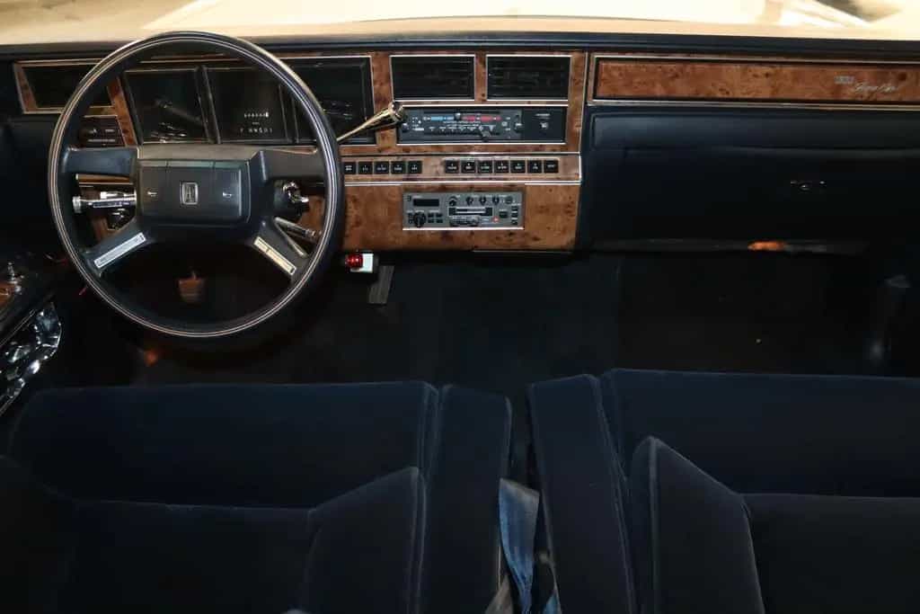 Lincoln Continental H Kennzeichen Einmaliger Zustand 02/1987-photo-18