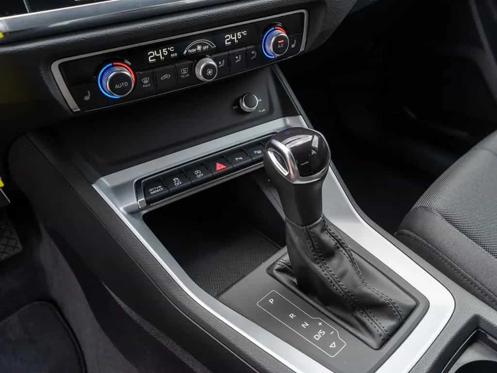 Audi Q3 Sportback S line 35TFSI Stron MATRIX Navi RFK 01/2023-photo-11