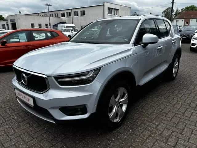 Volvo XC 40 Momentum Pro 360°Kamera/AHZV/Navi/LED 05/2019-photo-0