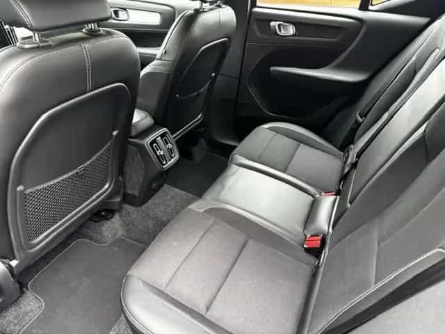 Volvo XC 40 Momentum Pro 360°Kamera/AHZV/Navi/LED 05/2019-photo-11
