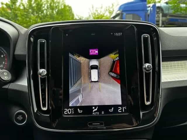 Volvo XC 40 Momentum Pro 360°Kamera/AHZV/Navi/LED 05/2019-photo-19