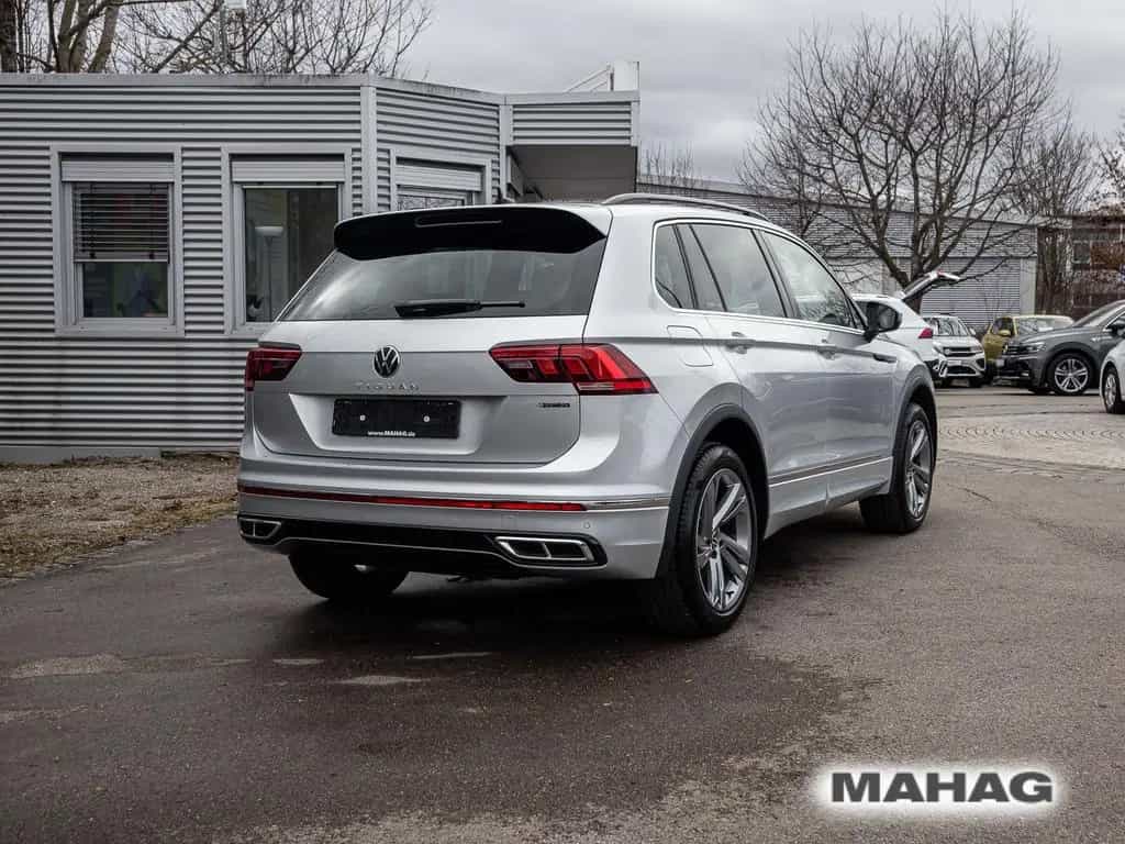 Volkswagen Tiguan R-Line 4Mot 2.0 TSI Leder LED Navi ParkPi 10/2022-photo-7