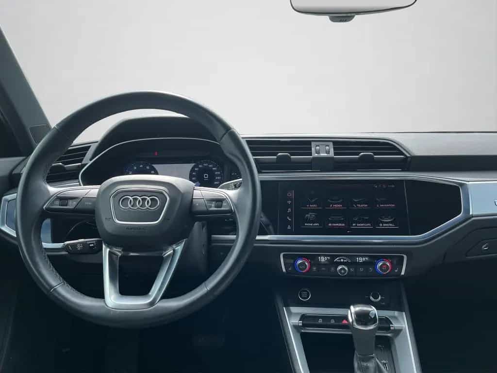 Audi Q3 40 TFSI S tronic quattro AHK RFK LED NAVI 10/2020-photo-3