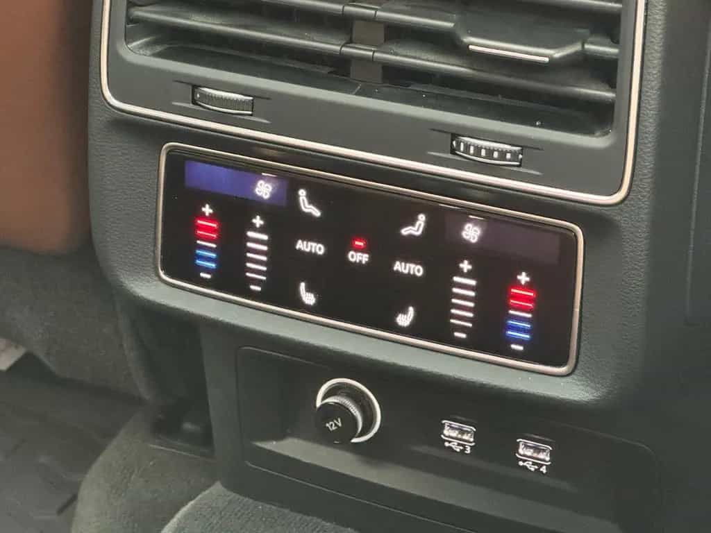 Audi Q8 55 TFSI quattro*PANO*LED*LEDER*ACC*STANDHEIZU 01/2019-photo-27