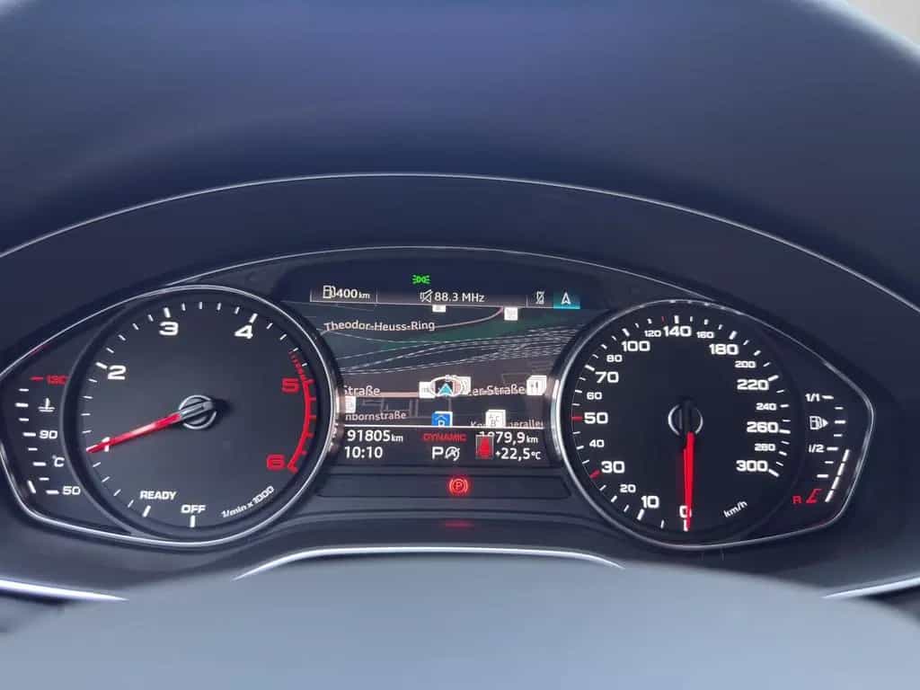 Audi A4 Avant advanced 40 TDI 150(204) kW(PS) S troni 12/2022-photo-10