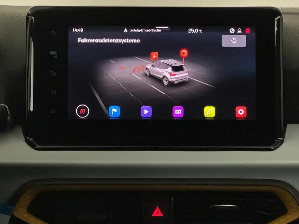 Seat Arona Style LED Navi virtual Parkhilfe DAB apple 10/2024-photo-25