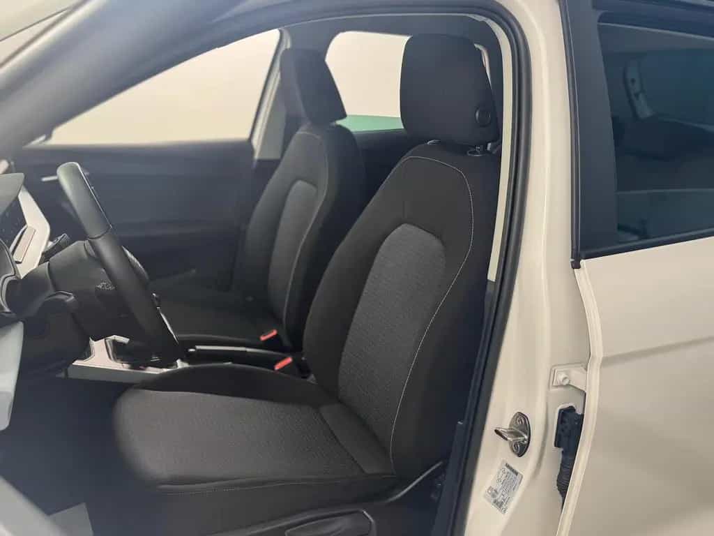 Seat Arona Style LED Navi virtual Parkhilfe DAB apple 10/2024-photo-8