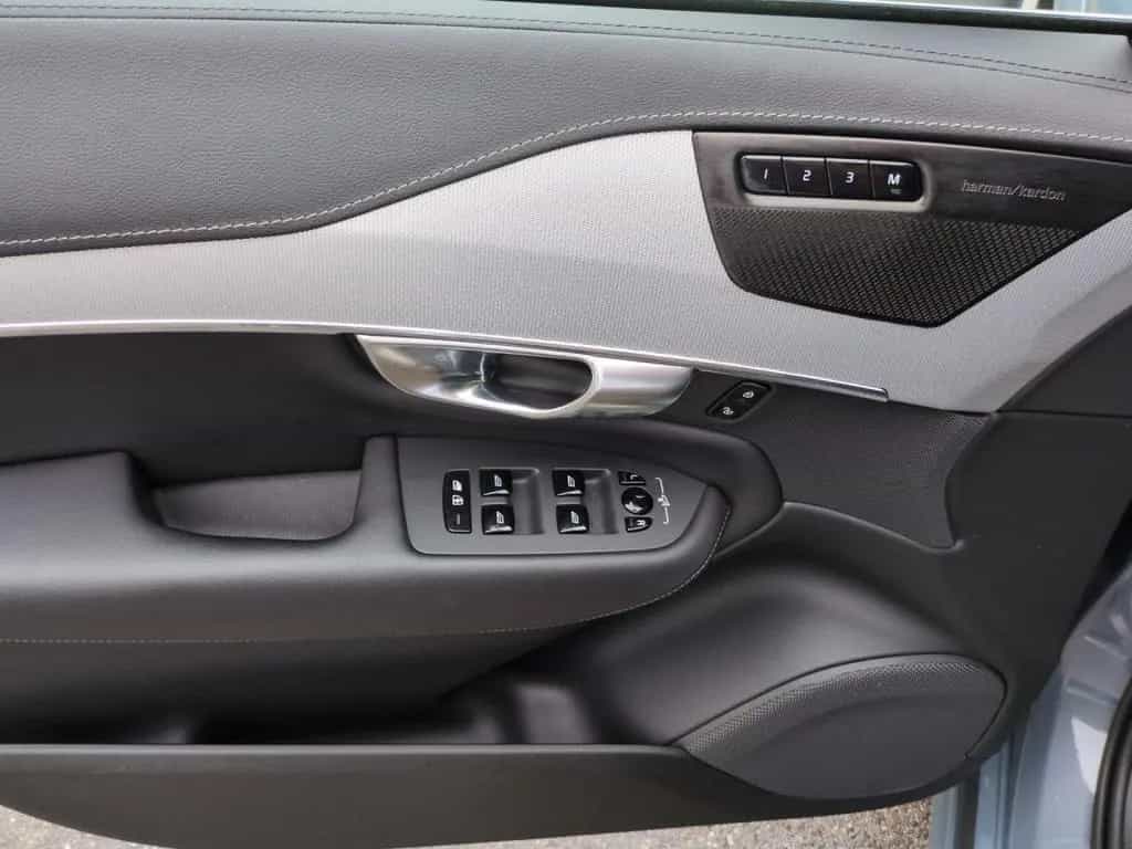 Volvo XC90 B5 (Diesel) Plus Bright AWD Automatik Navi 03/2023-photo-8