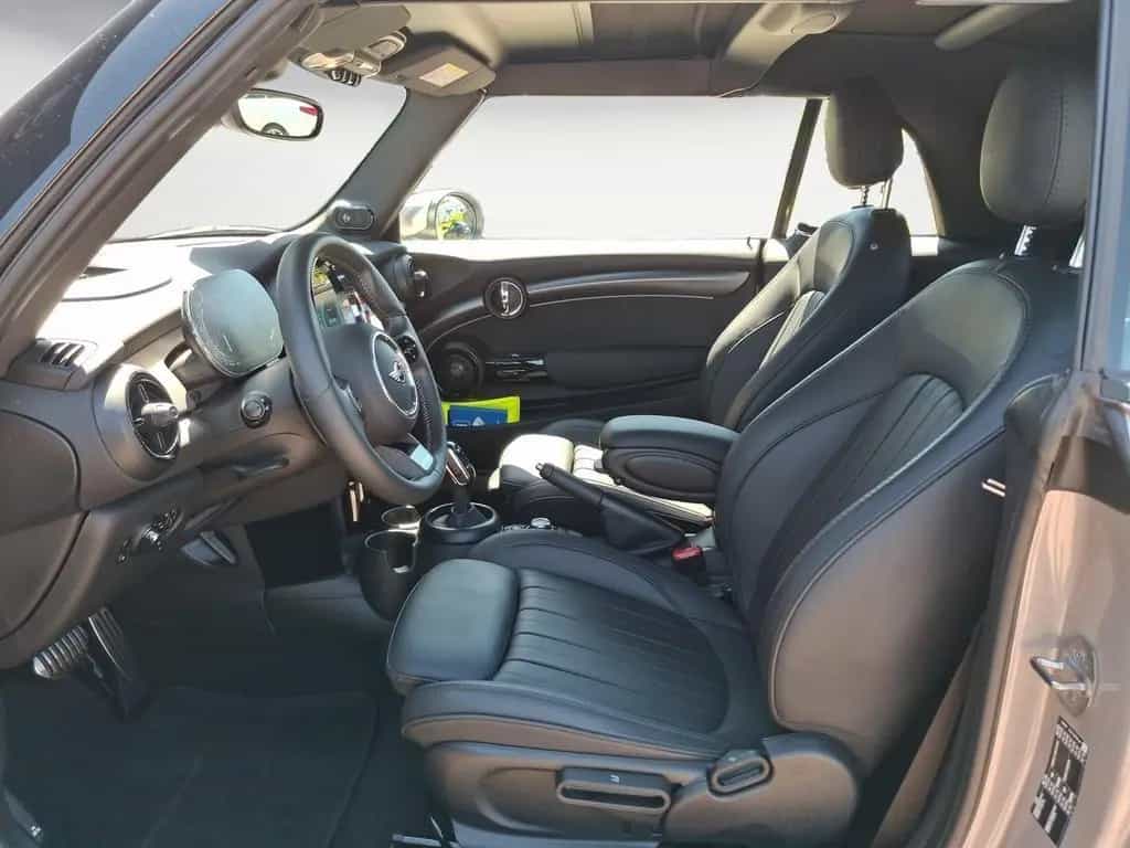 MINI Cooper S Cabrio JCW Trim Steptronic EDC RFT 03/2023-photo-7