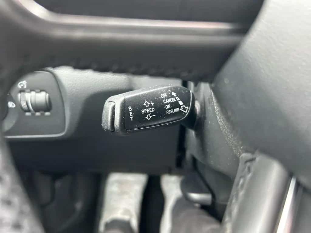 Audi Q3 2.0 TFSI quattro XENON+NAVI+TEMPOM.PDC+AHK 04/2013-photo-24