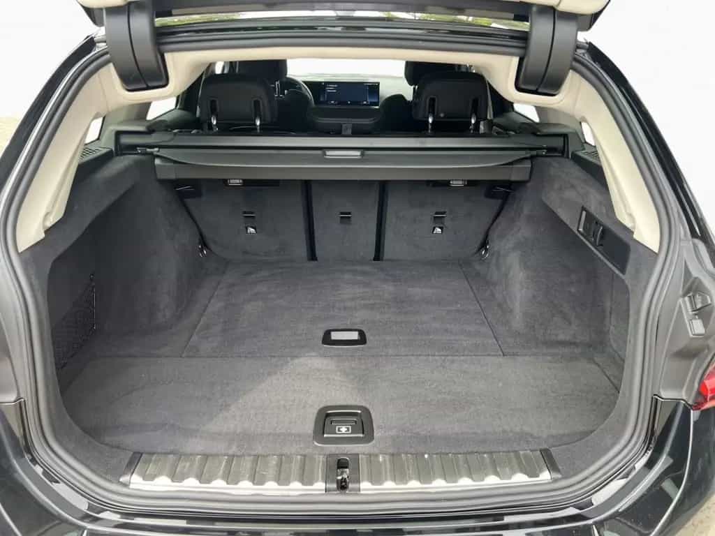 BMW 320 d Touring xDrive Aut. St&Go SpoSi Kamera 03/2023-photo-15