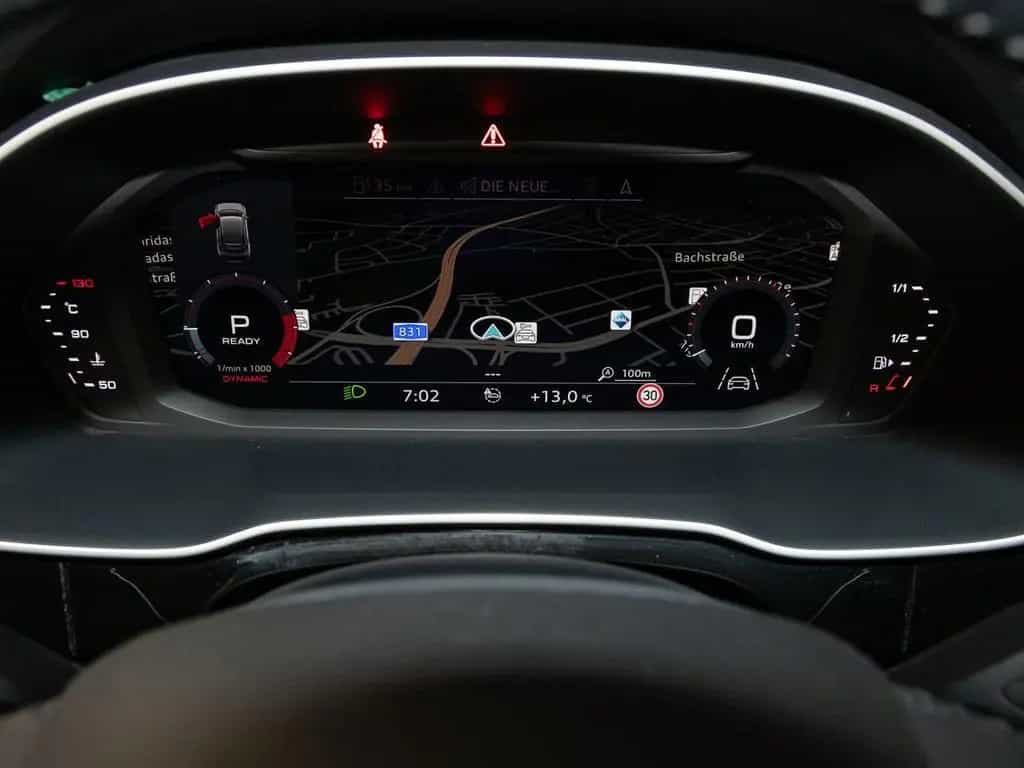 Audi Q3 Sportback 35 TFSI AHK ACC LED Leder Keyless 07/2020-photo-19
