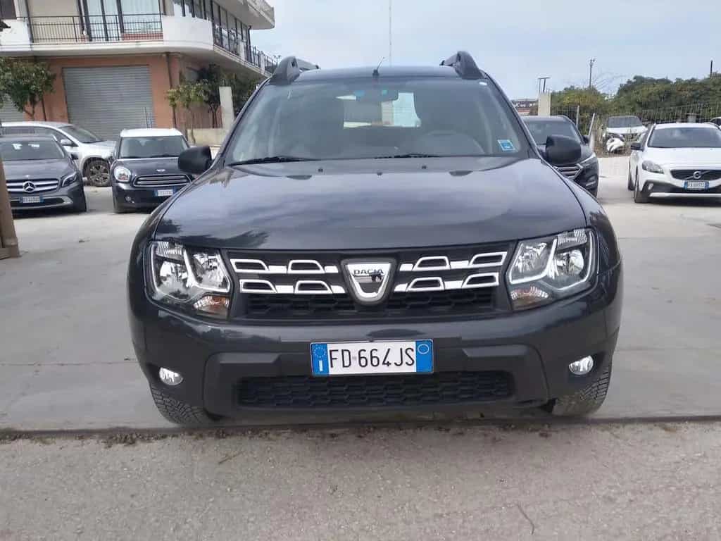 Dacia Duster 1.5 dCi 110CV Start&Stop 4x2 Lauréa 06/2016-photo-2