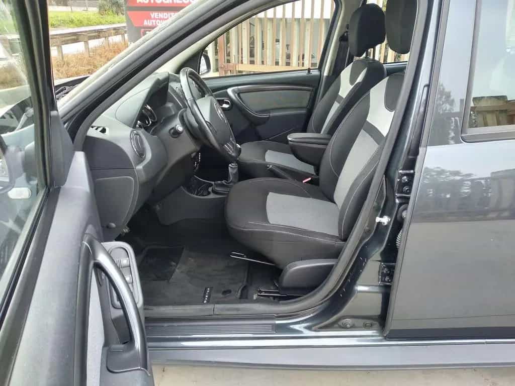 Dacia Duster 1.5 dCi 110CV Start&Stop 4x2 Lauréa 06/2016-photo-9