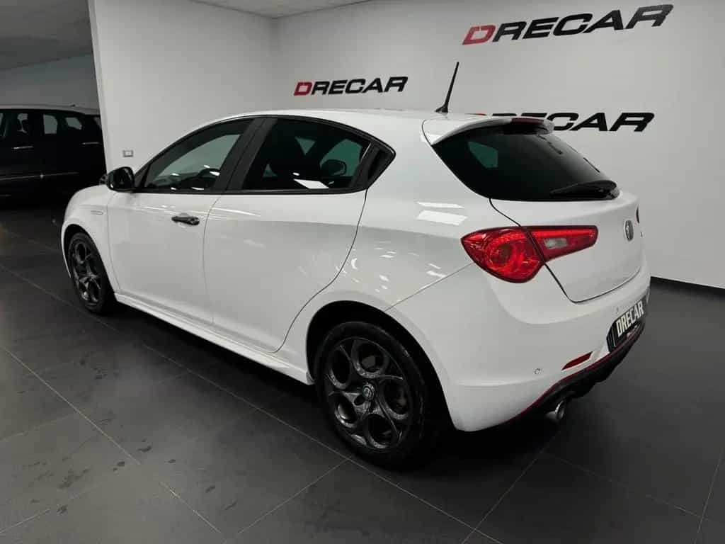Alfa Romeo Giulietta 1.6 JTDm TCT 120 CV Sport C 06/2016-photo-4