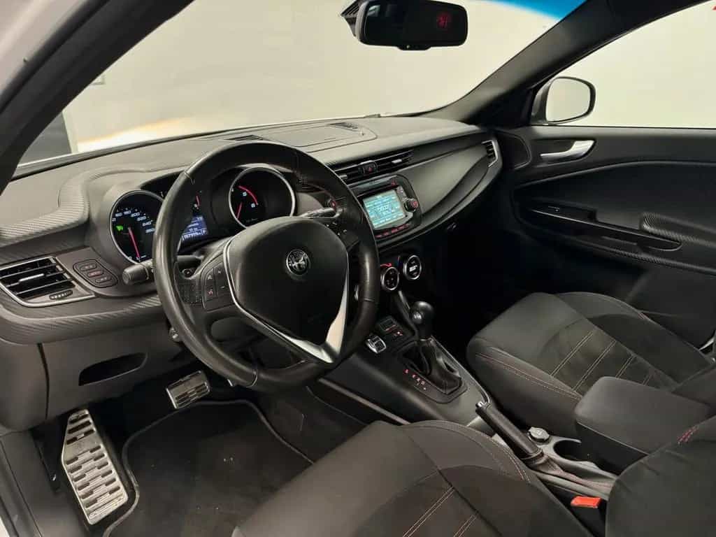 Alfa Romeo Giulietta 1.6 JTDm TCT 120 CV Sport C 06/2016-photo-8