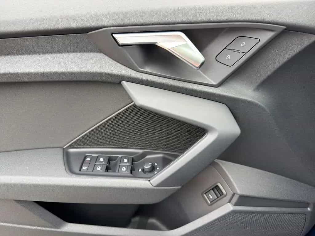 Audi A3 35 TFSI Sportback S-tronic NaviPlus ACC LED 02/2021-photo-23